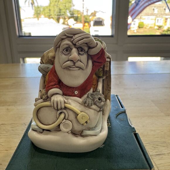 Harmony Kingdom No Charge 2018 Santa in Electric Tesla Car in Space UK Made SGN - Picture 4 of 15